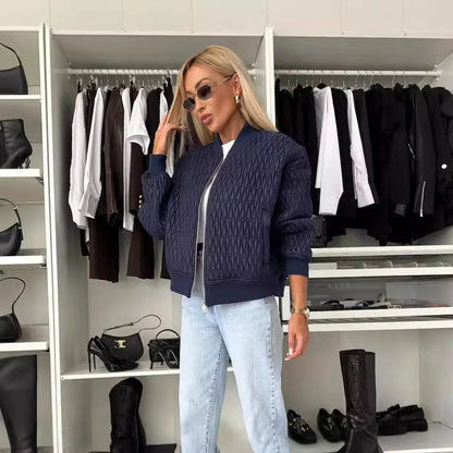 Johanne | Kvinders Stilfulde Vatteret Bomberjakke med Ribkant